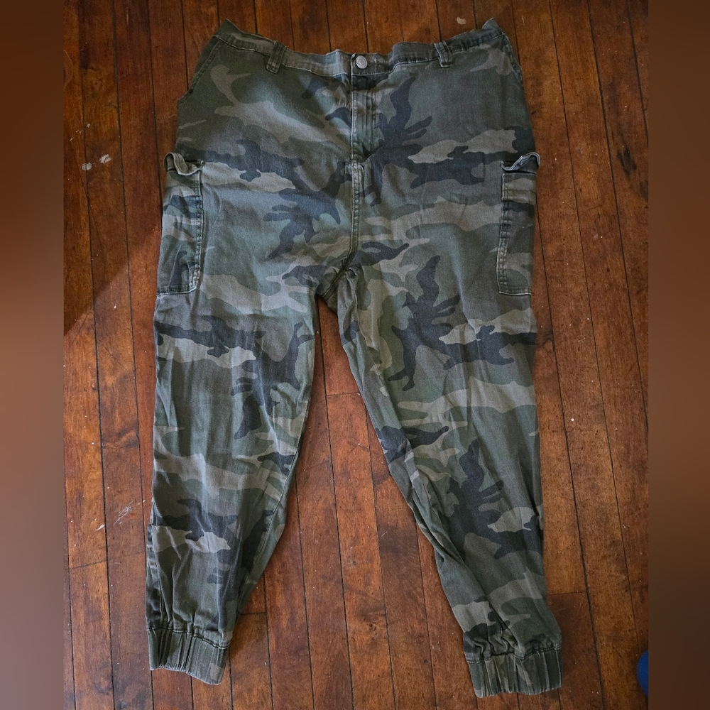 Army print Pants
